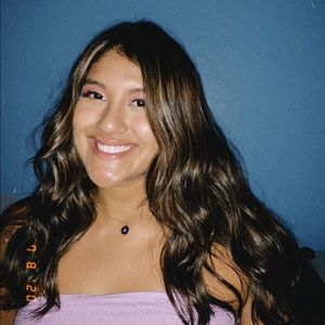 Meet your Posher, Ava